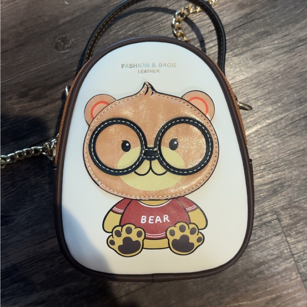 Bear Cartoon Crossbody Bag - White & Brown